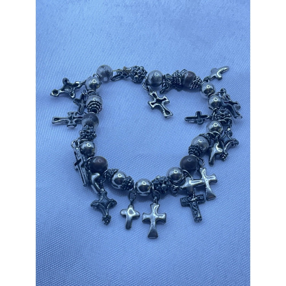 Cross & Heart Charm Bracelet Silver Tone Religious‎ 8" B35